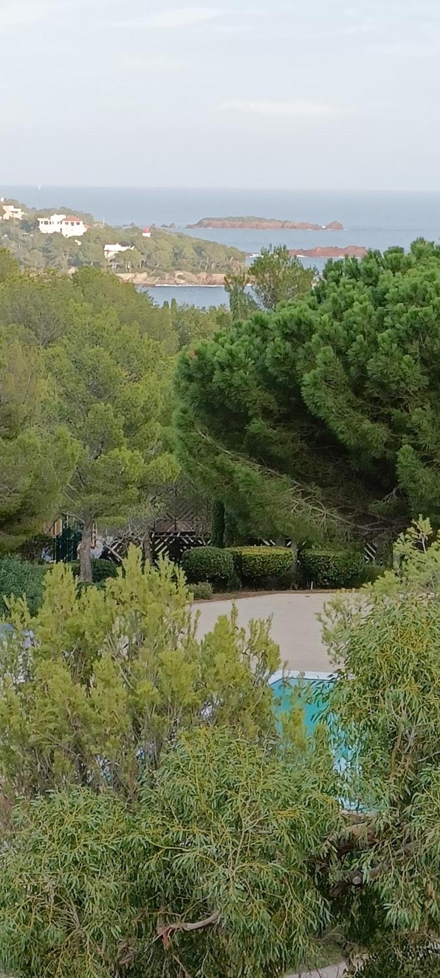 Cap Esterel Village Vacances T2 Vue Mer Agay Saint-Raphaël Buitenkant foto